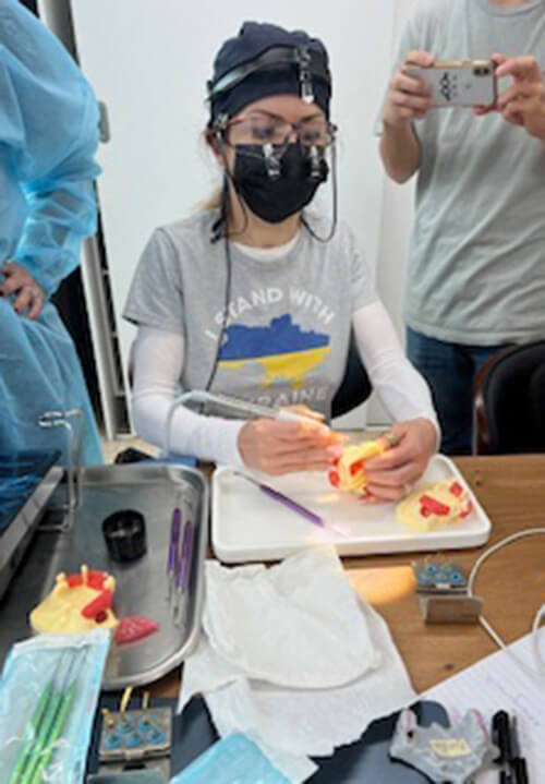 Dr. Hart at Bone Augmentation and Ceramic Implantology hands-on course, Image-4