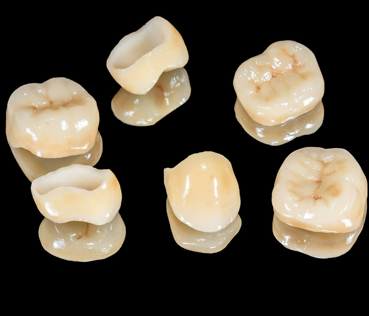 Ceramic Crowns for cosmetic applications