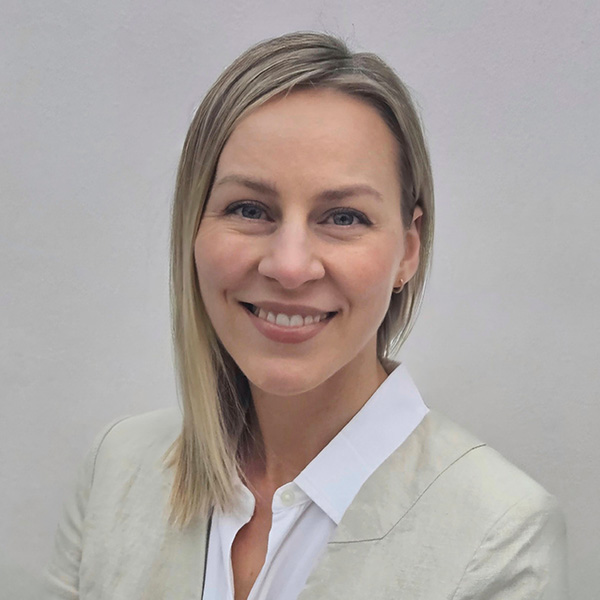 Dr. Hanna Varno